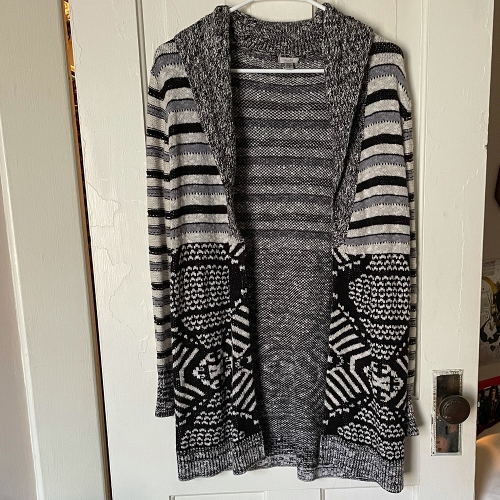 Ecote Black & White Cardigan Sweater